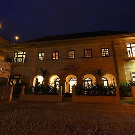 Alpha Old Court House Hotel Kochi Eksteriør billede